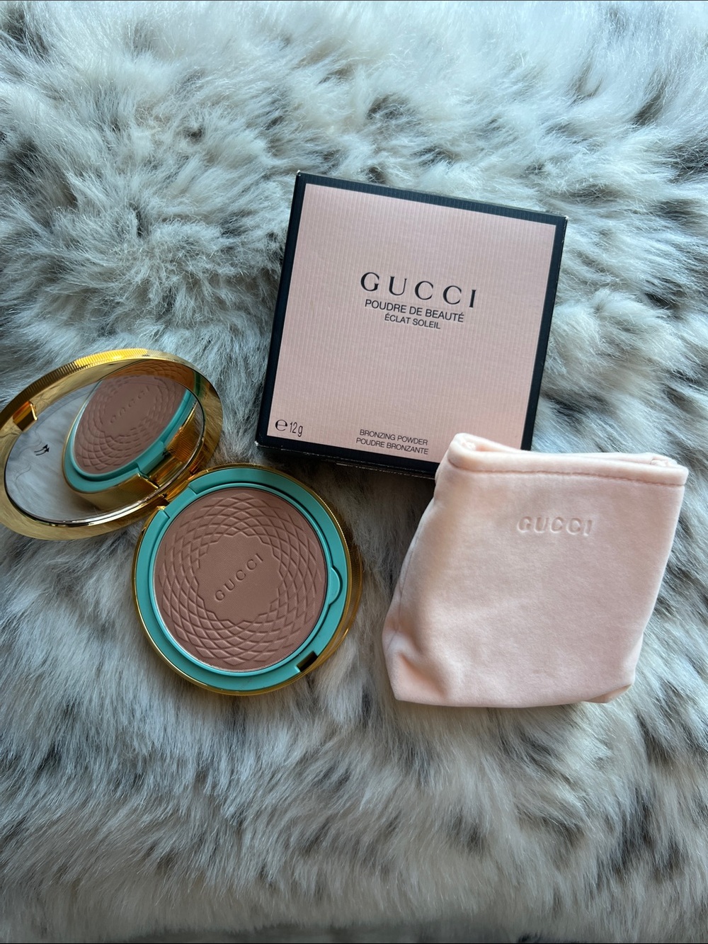 Gucci Bronzing Powder Eclat Soleil 01 NWT